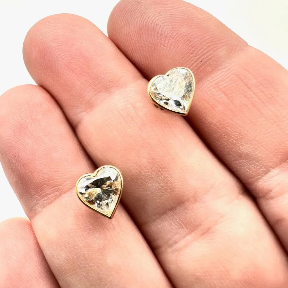 Womens Earrings 14K Yellow Cubic Zirconia Heart Studs Pierced - Picture 2 of 4